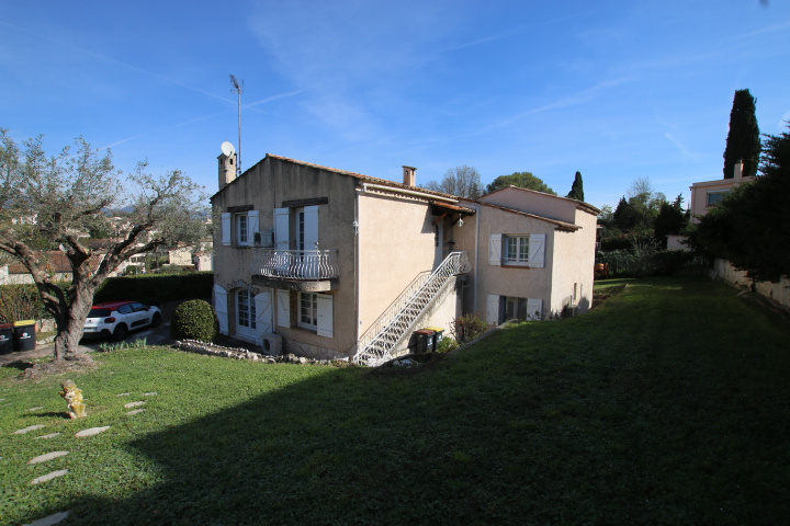 Vente Maison 180m² 8 Pièces à Villeneuve-Loubet (06270) - Berenice Immobilier